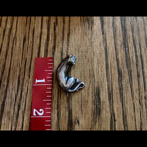 Sterling Silver Cat Pin/Brooch - Picture 5 of 6